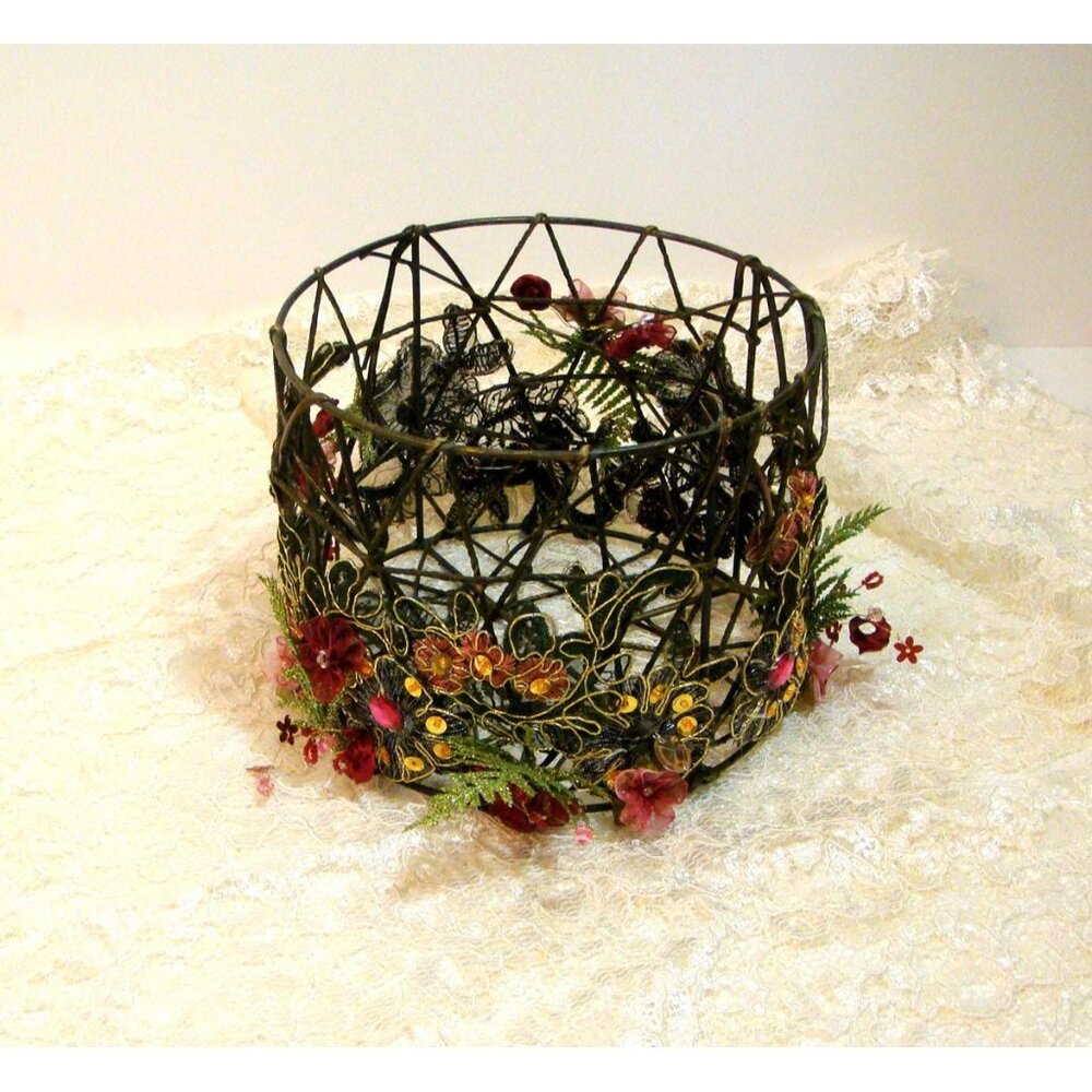 Enchanted Woodland Basket - Picture 3 of 8